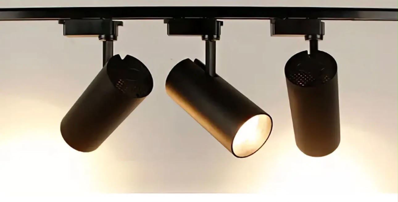 LAMPARA TIPO SPOT CON RIEL DE 1M X3 UND DE 10W